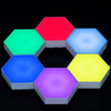 GloboStar® 79637 ΣΕΤ 6 Τεμ. Επιτοίχια Εξάγωνα Φωτιστικά LED 7.2W 720lm DC 5V Αφής Touch Switch Εναλλαγής Χρωμάτων με Καλώδιο Τροφοδοσίας USB και Ασύρματο Χειριστήριο IR Πολύχρωμα RGB Dimmable