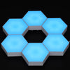 GloboStar® 79637 ΣΕΤ 6 Τεμ. Επιτοίχια Εξάγωνα Φωτιστικά LED 7.2W 720lm DC 5V Αφής Touch Switch Εναλλαγής Χρωμάτων με Καλώδιο Τροφοδοσίας USB και Ασύρματο Χειριστήριο IR Πολύχρωμα RGB Dimmable